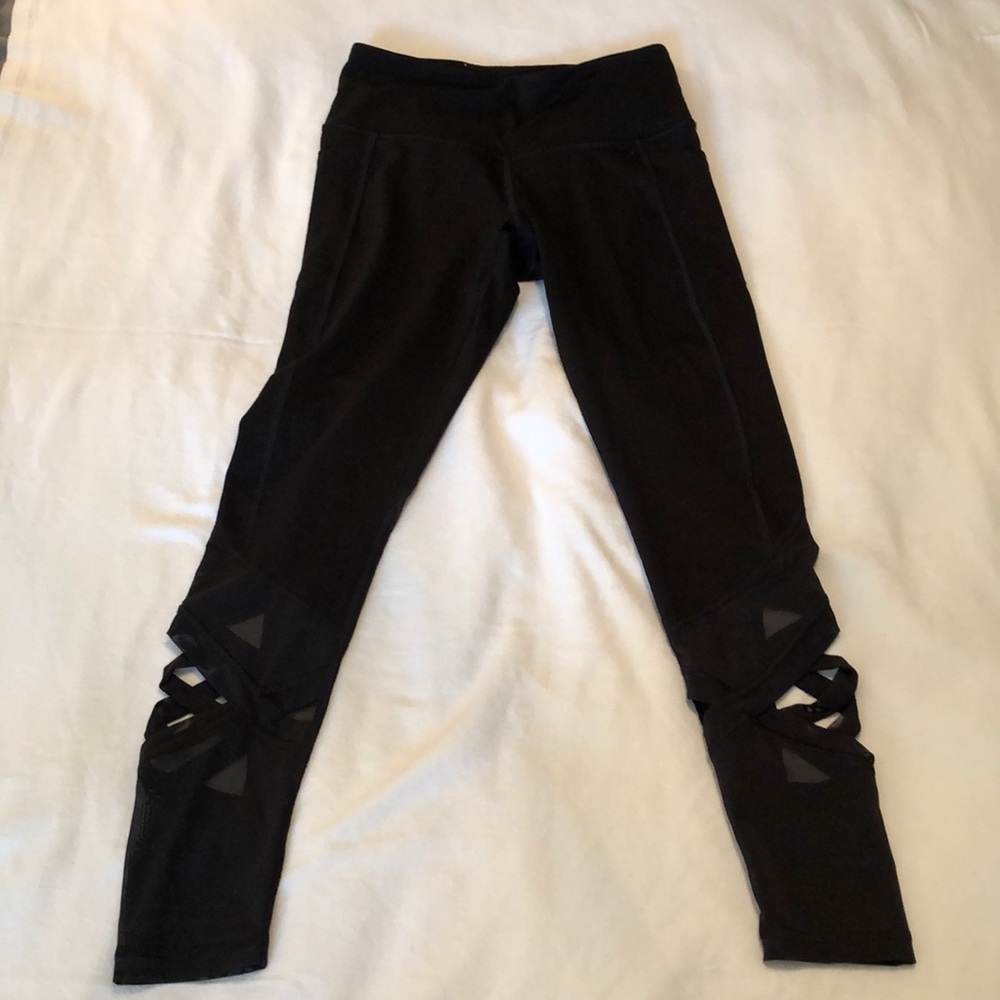 Victoria Sport - Knockout Black Leggings